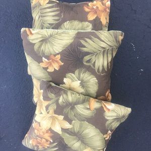 Throw pillows